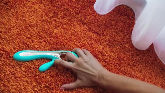 Beste Pirce 👏 LELO TIANI 3 U-vormige Stimulator Voor Koppels Black, Draadloze Afstandsbediening Voor Gegarandeerde Tevredenheid 💯 - Afbeelding 2